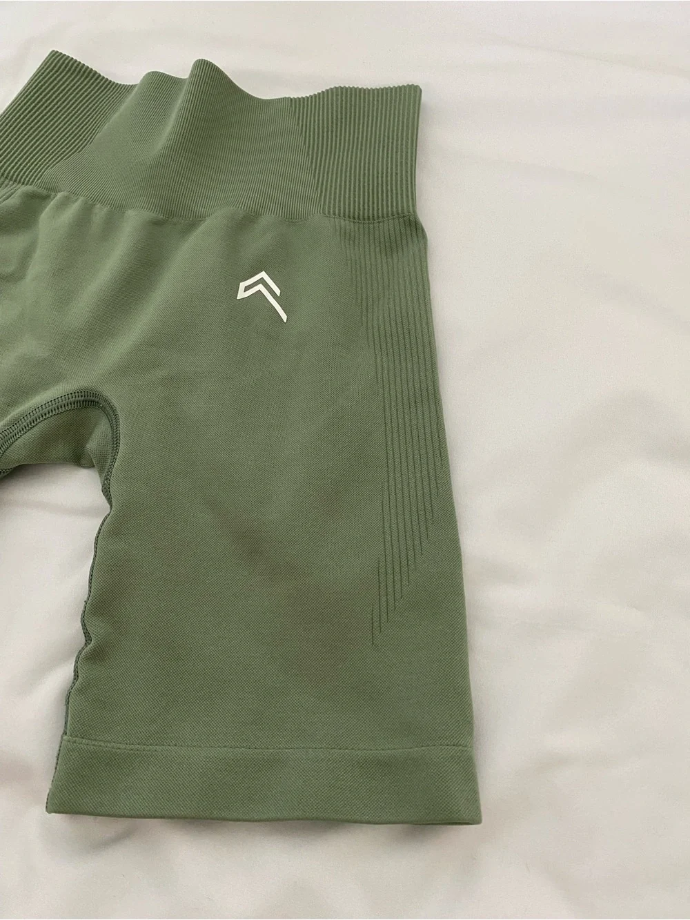Oner Active Olive Green High-Waist Athletic Bike Shorts Sz Small - Picture 2 of 6